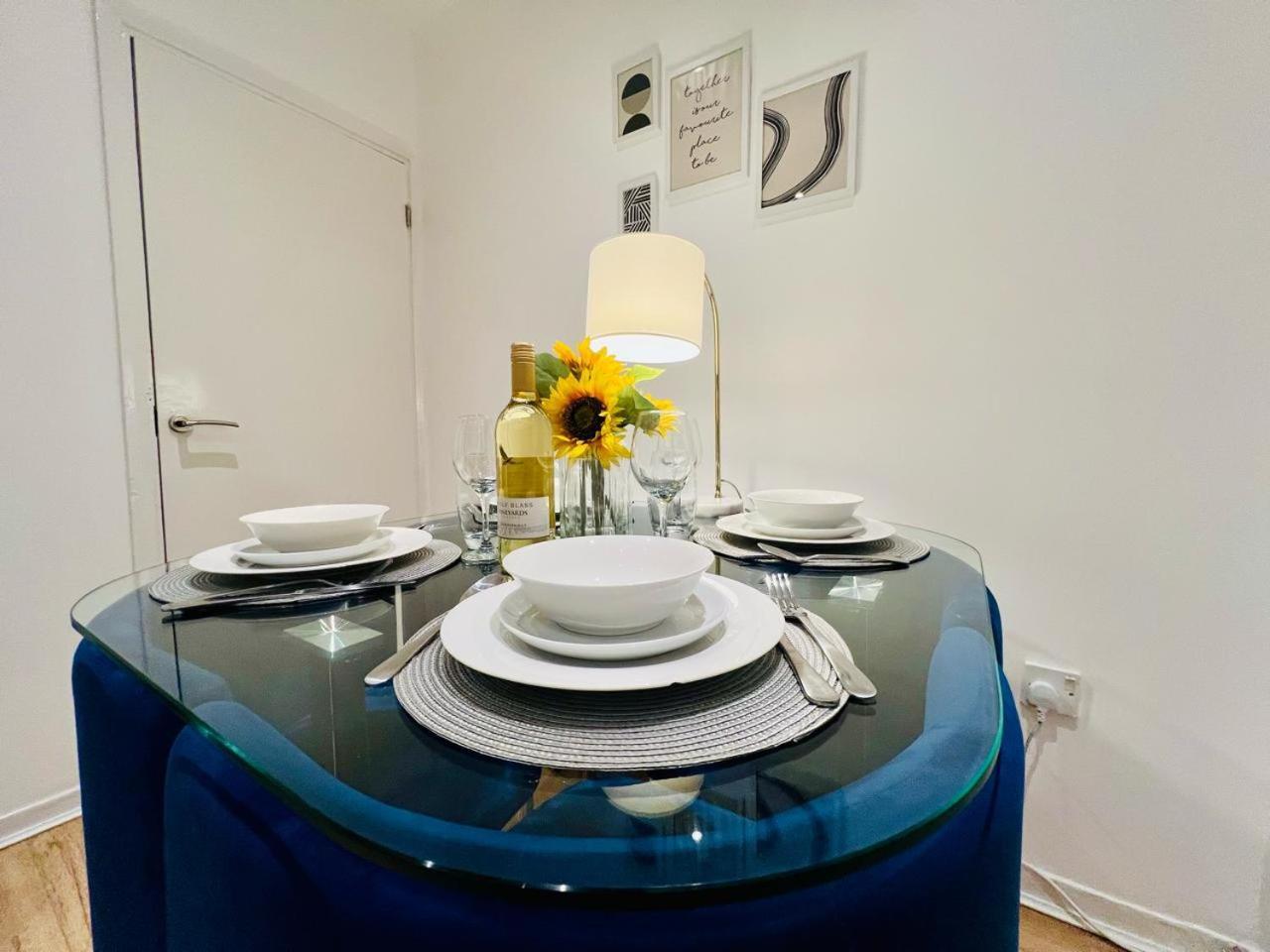 Gem - 2 Bed House, 6 Mins From Liverpool Street, Shops & Restaurants * Londres
