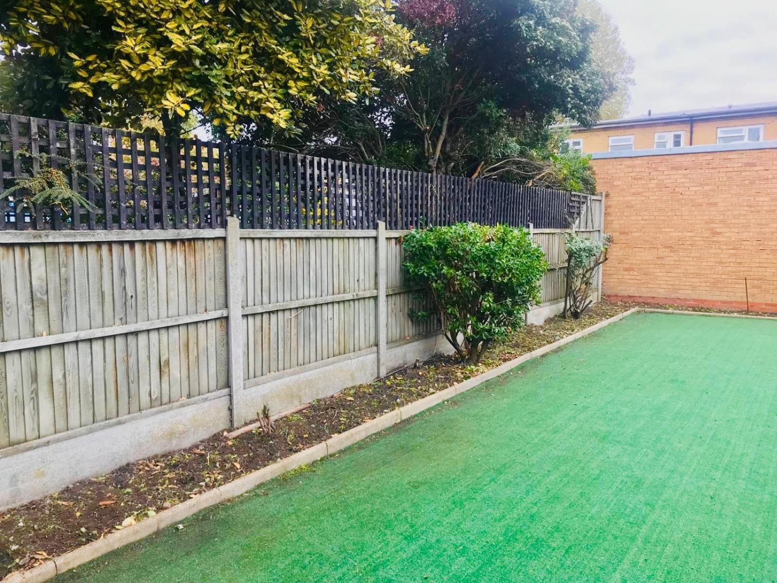 Сasa de vacaciones Gem - 2 Bed House, 6 Mins From Liverpool Street, Shops & Restaurants *